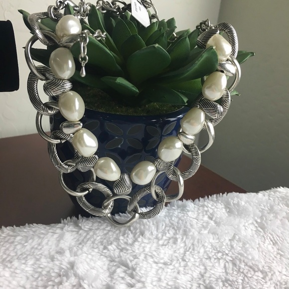 Britton by Premier Designs - Picture 4 of 5